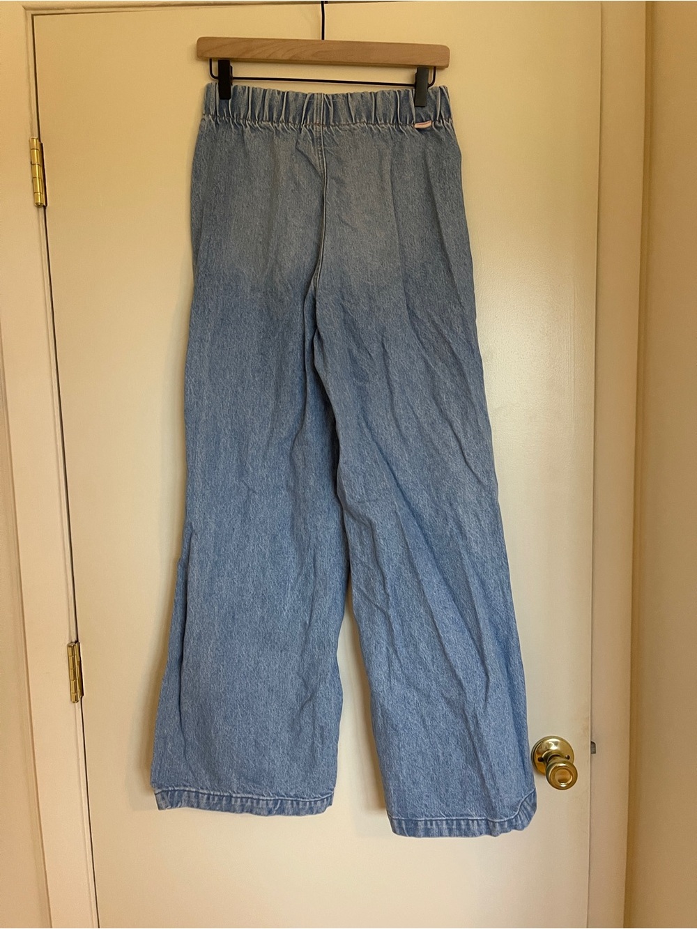 MOTHER SNACKS! The Kitchen Drawer Jeans in All You Can Eat - Picture 11 of 11